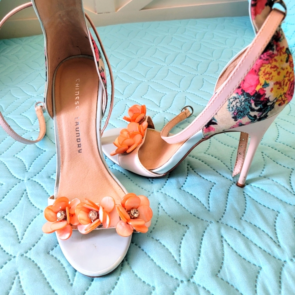 LullaBy sandals stilletto